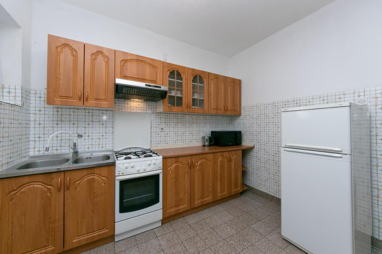 Apartments With A Parking Space Gradac, Makarska - 14708 Екстер'єр фото