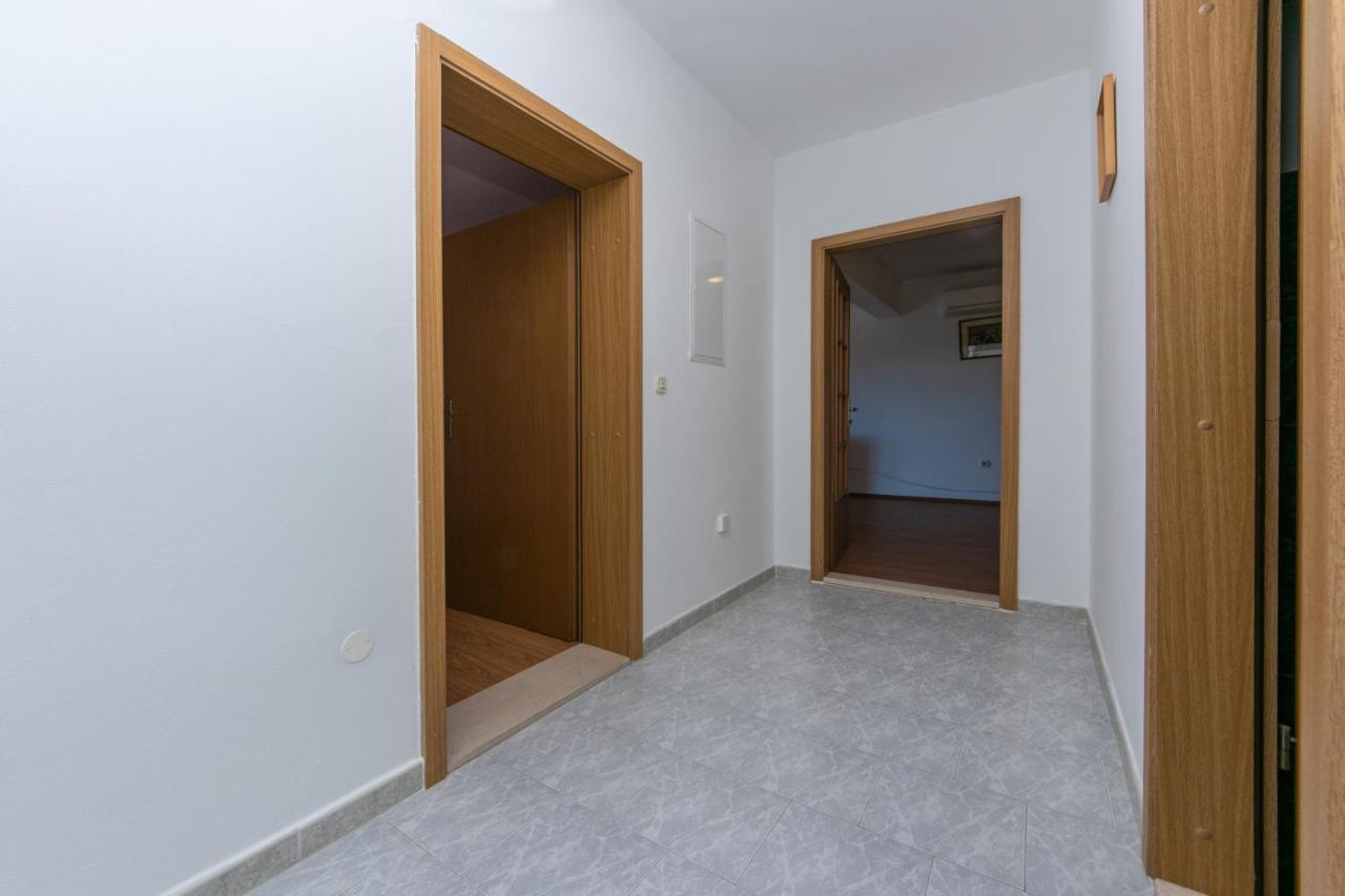 Apartments With A Parking Space Gradac, Makarska - 14708 Екстер'єр фото